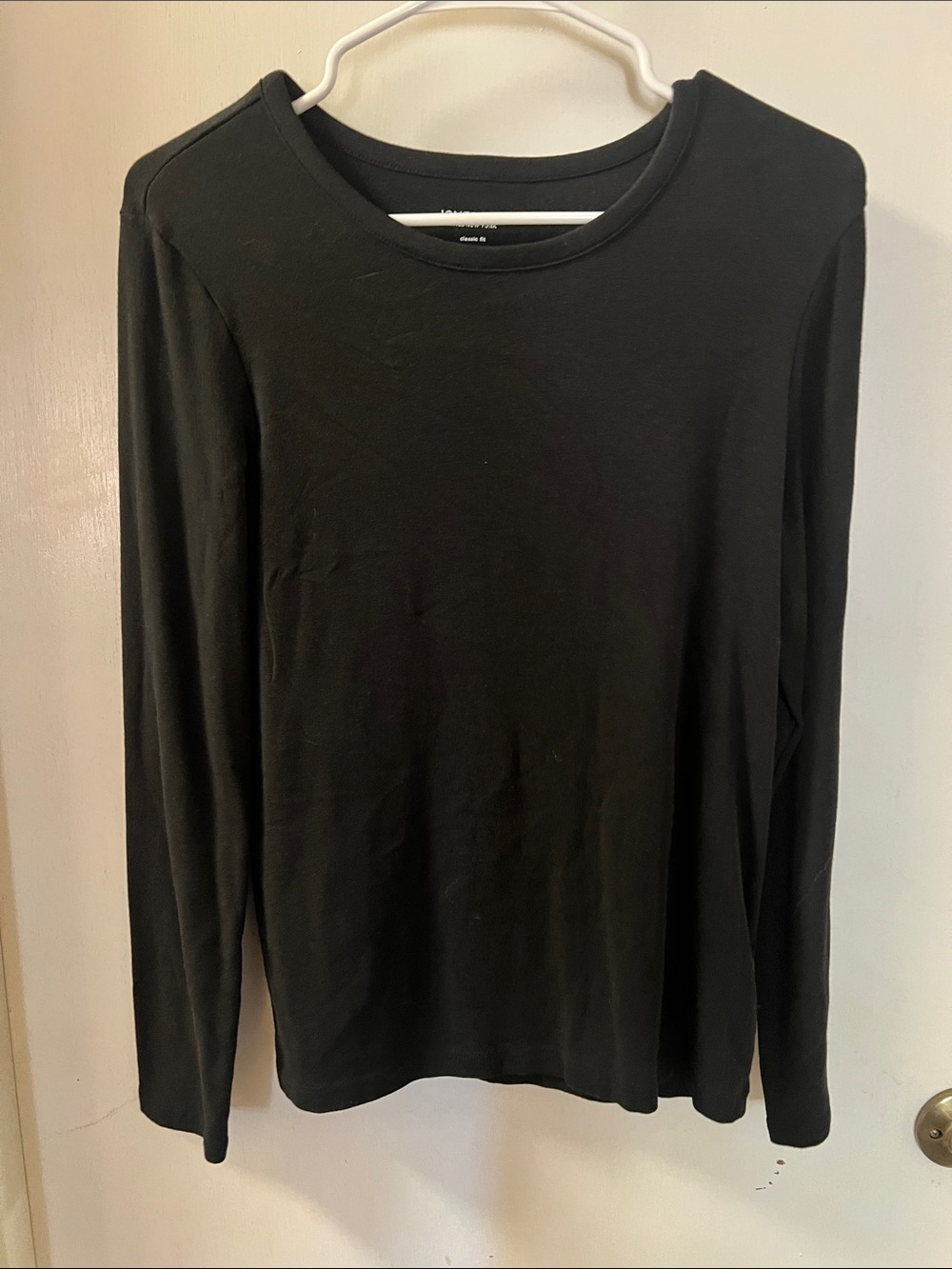 Jones New York Black Long-Sleeve Crew Neck Tee